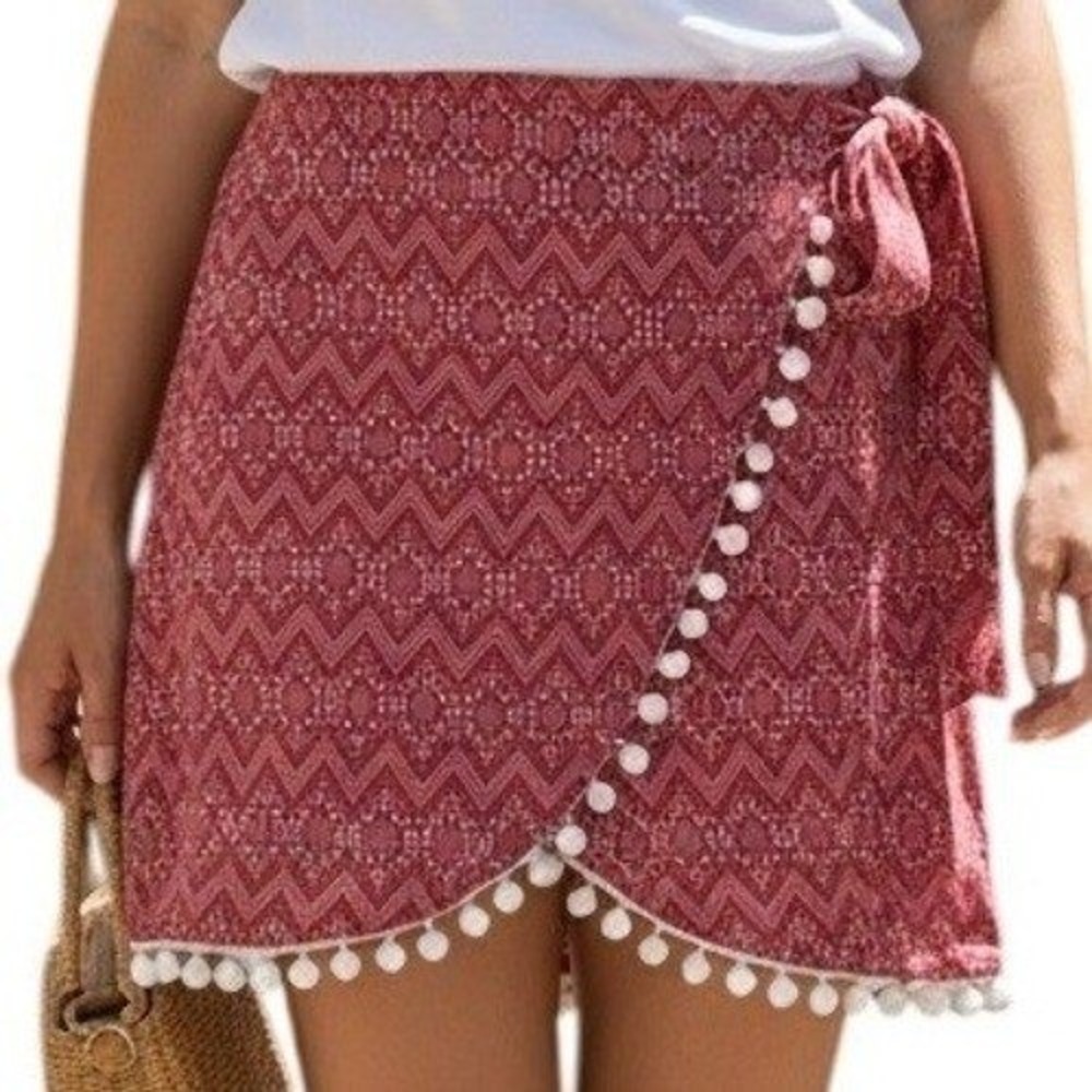 ASOS Red White Geometric Chevron Pom Pom Trim Wrap Mini‎ Skirt EUC Size 4